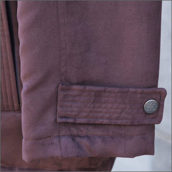 Daniel Grahame Bartley Wine Casual<><>