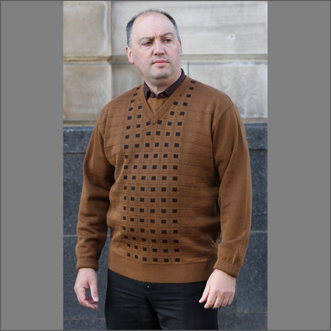 Gabicci M01 Toffee V Neck=