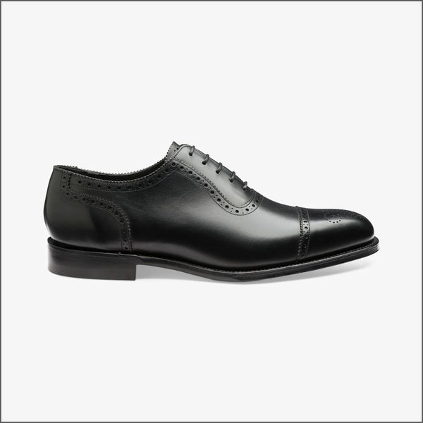 Loake Strand Black Premium Semi-Brogueª