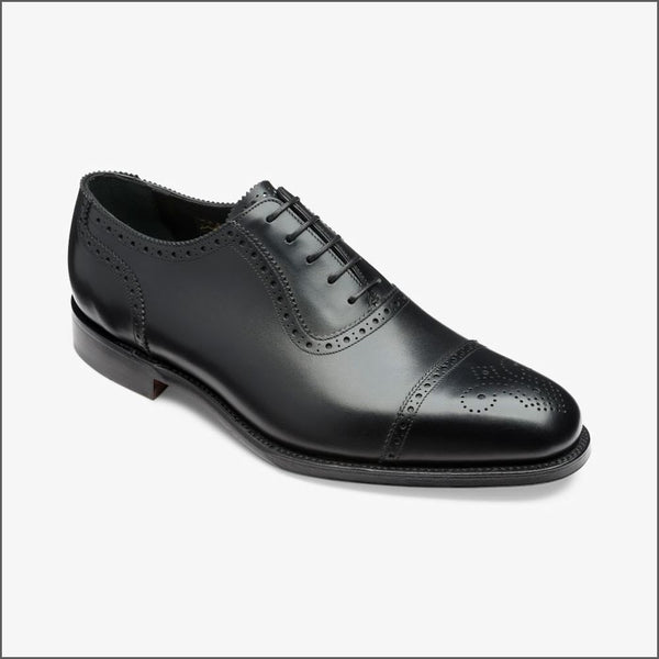Loake Strand Black Premium Semi-Brogueª